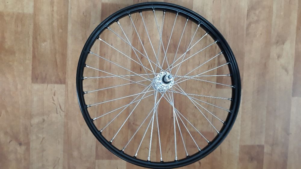 zapletené kolo 2 1/4-19 k dvoukoláku,káře,vozík 0-ostatní