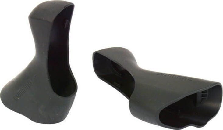 Černé originální návleky na páky 105 od firmy Shimano. SH gumy na dualy pro ST-5800, balení obsahuje 2 ks k sadě 105