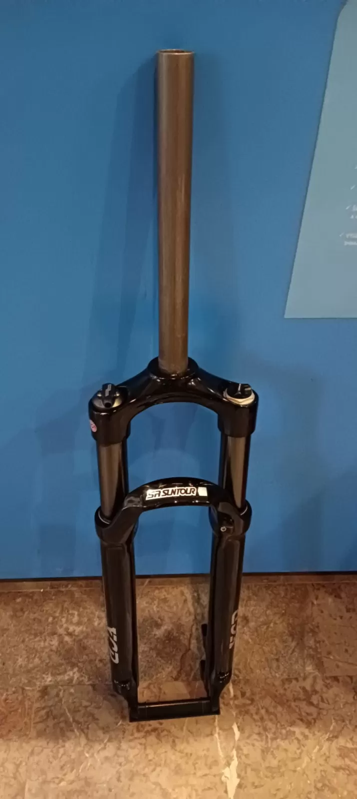 vidlice SUNTOUR XCR-RLR air29"-1 1/8"A,černá mat D,doprava zdarma SR SUNTOUR