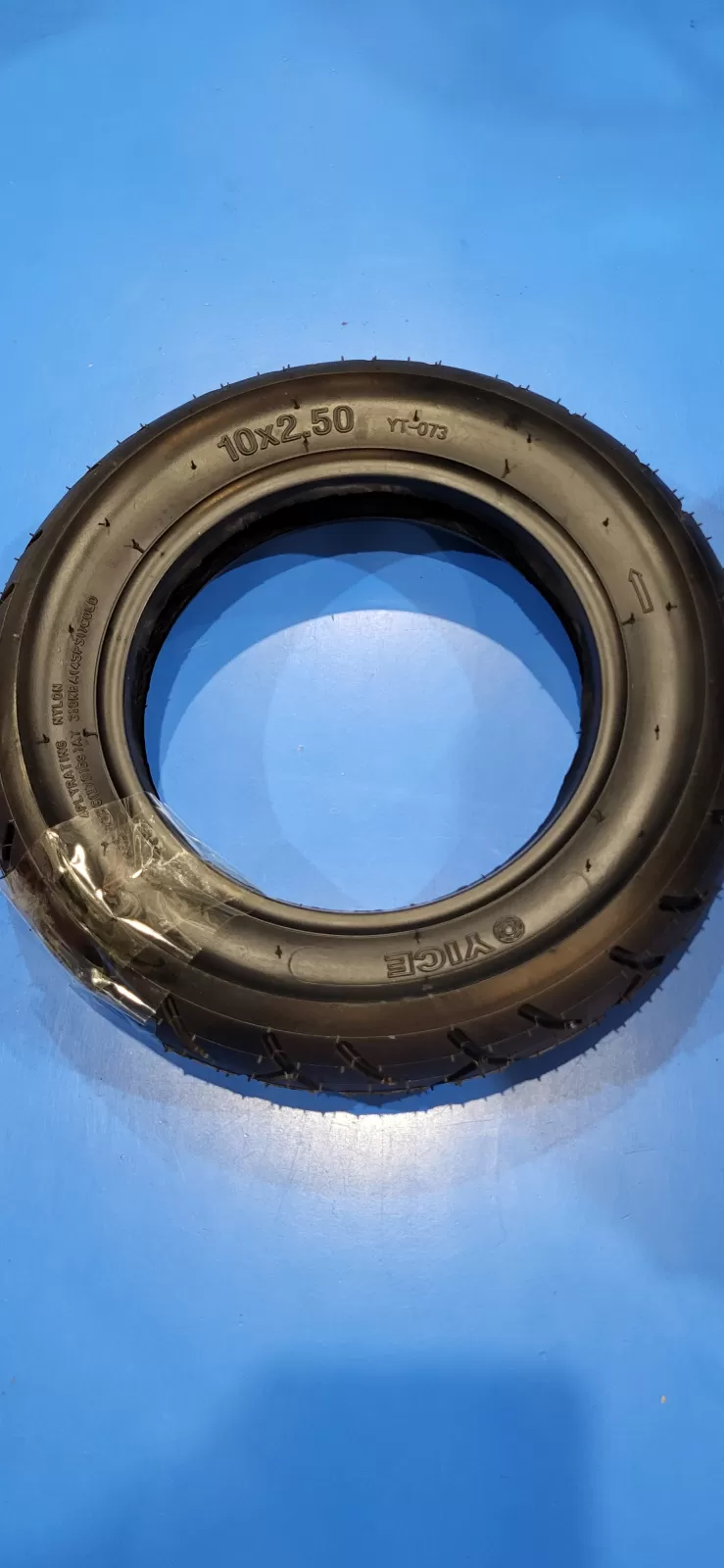 Plášť na elektrokoloběžku 10x2,5 YICE