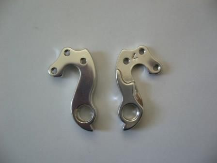 Držák přehazovačky 21 (8317-0000P) MERIDA